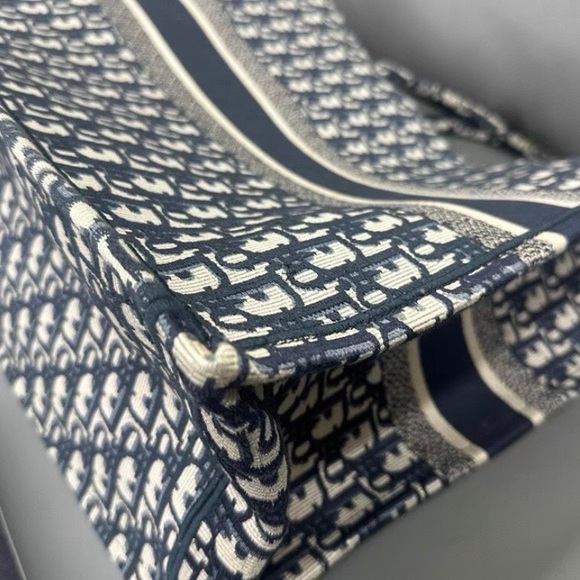 Dior Blue and White Patterned Tote - Picture 7 of 7